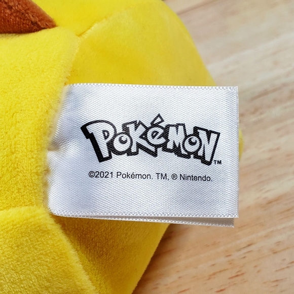 Jazwares Pokemon S4 PIKACHU 8" 2021 100% Genuine Collectible Gaming Plush - Picture 8 of 11